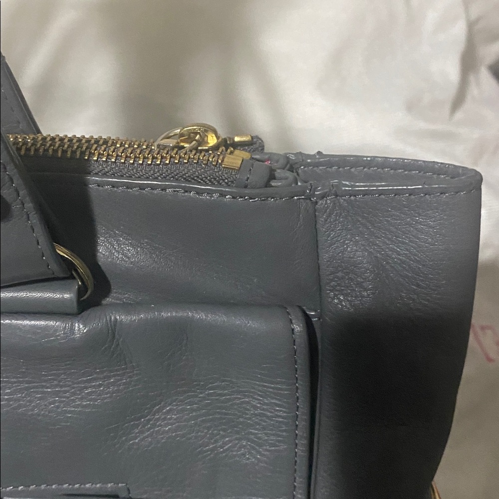 Elaine Turner Gray Leather with Gold Hardware Satchel - Picture 7 of 8